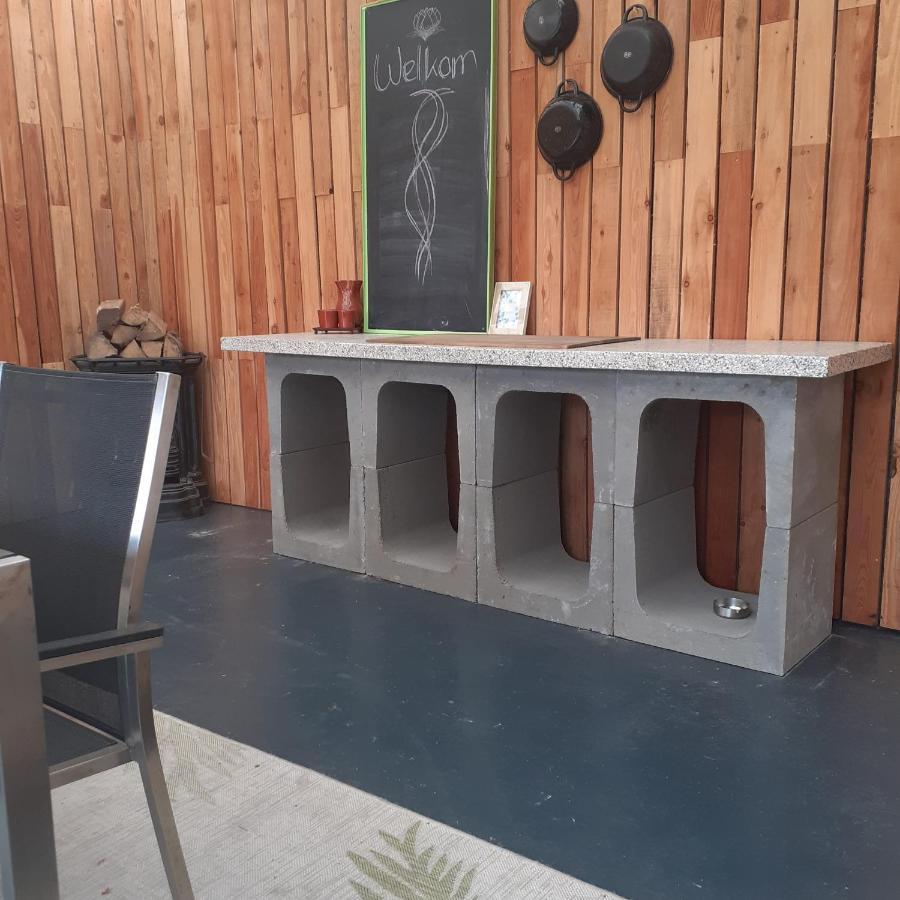 B&B Typisch Lelies Liessel Dış mekan fotoğraf